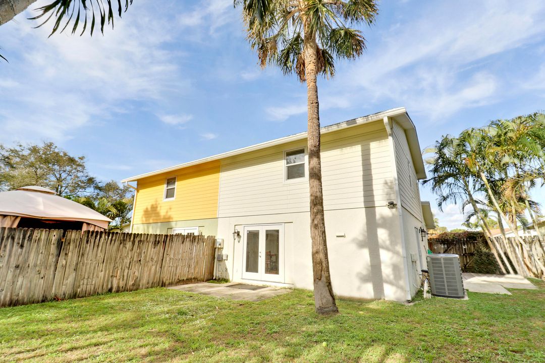 For Sale: $350,000 (3 beds, 2 baths, 1314 Square Feet)