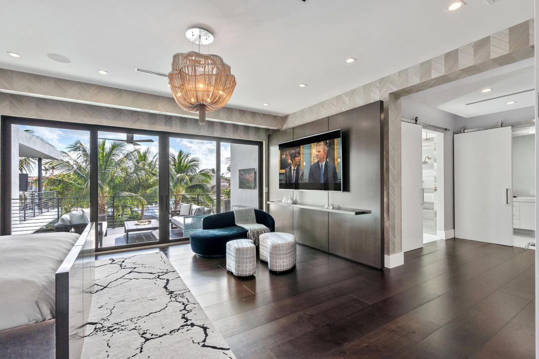 For Sale: $6,995,000 (5 beds, 5 baths, 5793 Square Feet)