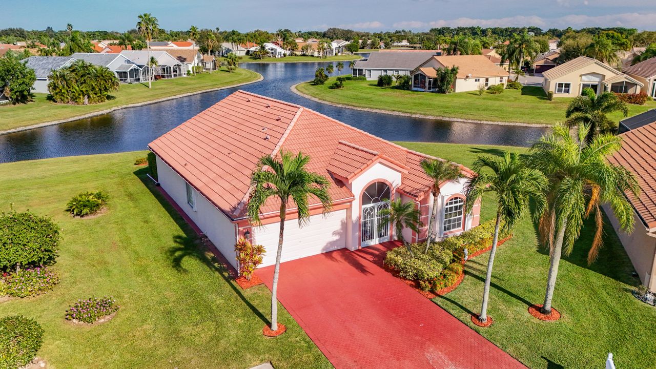 For Sale: $499,900 (3 beds, 2 baths, 1644 Square Feet)