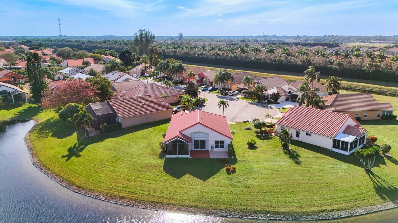 For Sale: $499,900 (3 beds, 2 baths, 1644 Square Feet)