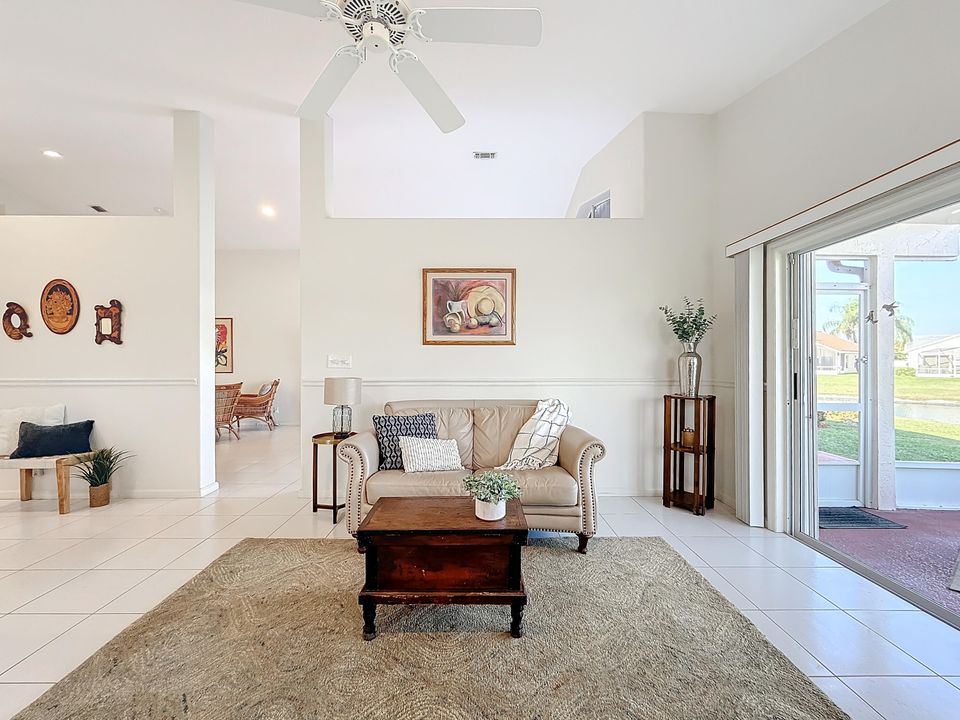 For Sale: $499,900 (3 beds, 2 baths, 1644 Square Feet)