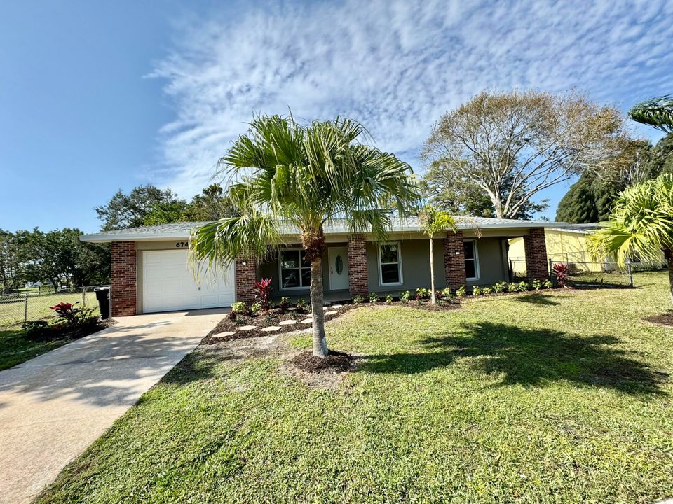 For Sale: $339,900 (3 beds, 2 baths, 1487 Square Feet)