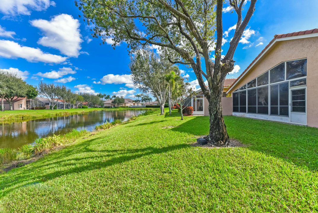 For Sale: $499,000 (3 beds, 2 baths, 1984 Square Feet)