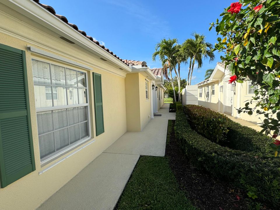 For Sale: $524,900 (2 beds, 2 baths, 1680 Square Feet)