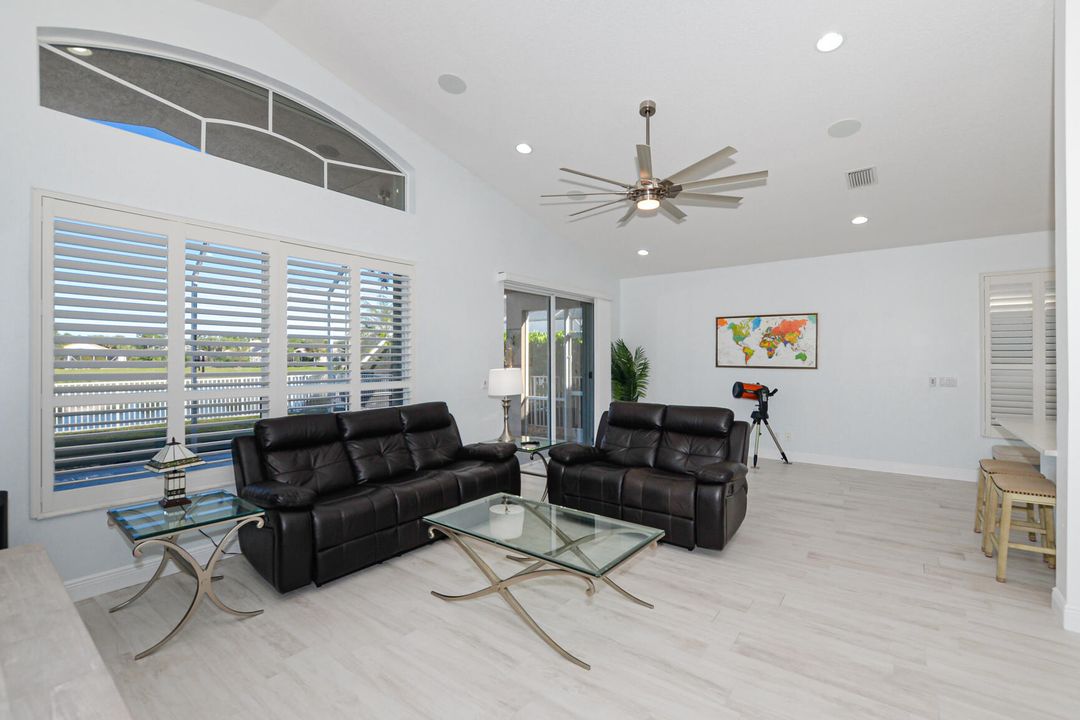 For Sale: $574,900 (3 beds, 2 baths, 1883 Square Feet)