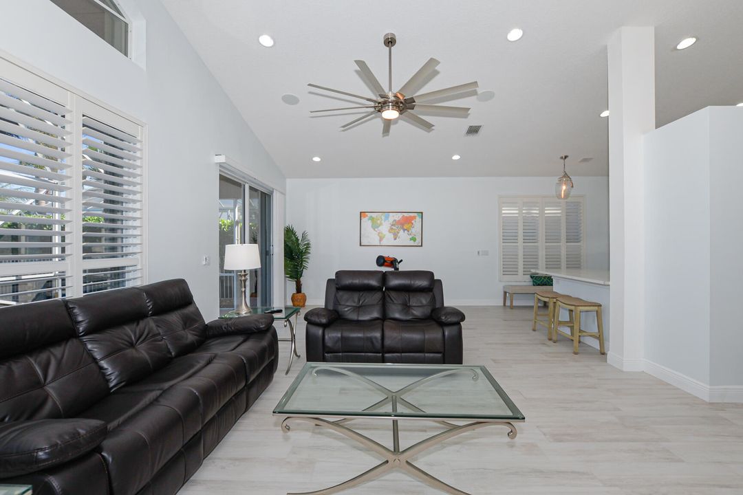 For Sale: $574,900 (3 beds, 2 baths, 1883 Square Feet)