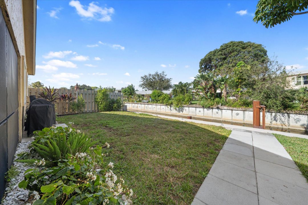 For Sale: $575,000 (3 beds, 2 baths, 1571 Square Feet)