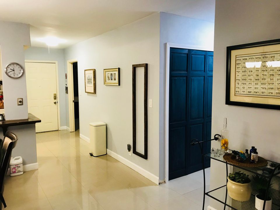 En Venta: $275,000 (2 camas, 1 baños, 1000 Pies cuadrados)