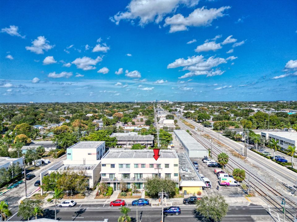 For Sale: $399,900 (3 beds, 2 baths, 1632 Square Feet)