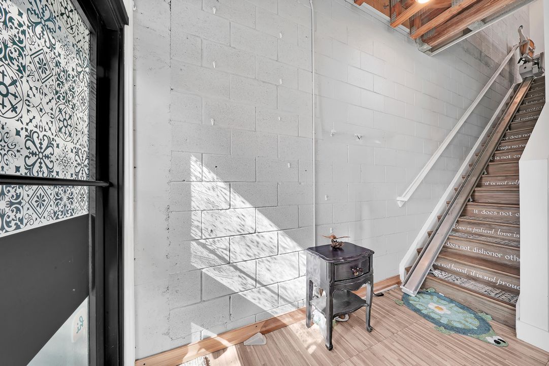 For Sale: $399,900 (3 beds, 2 baths, 1632 Square Feet)