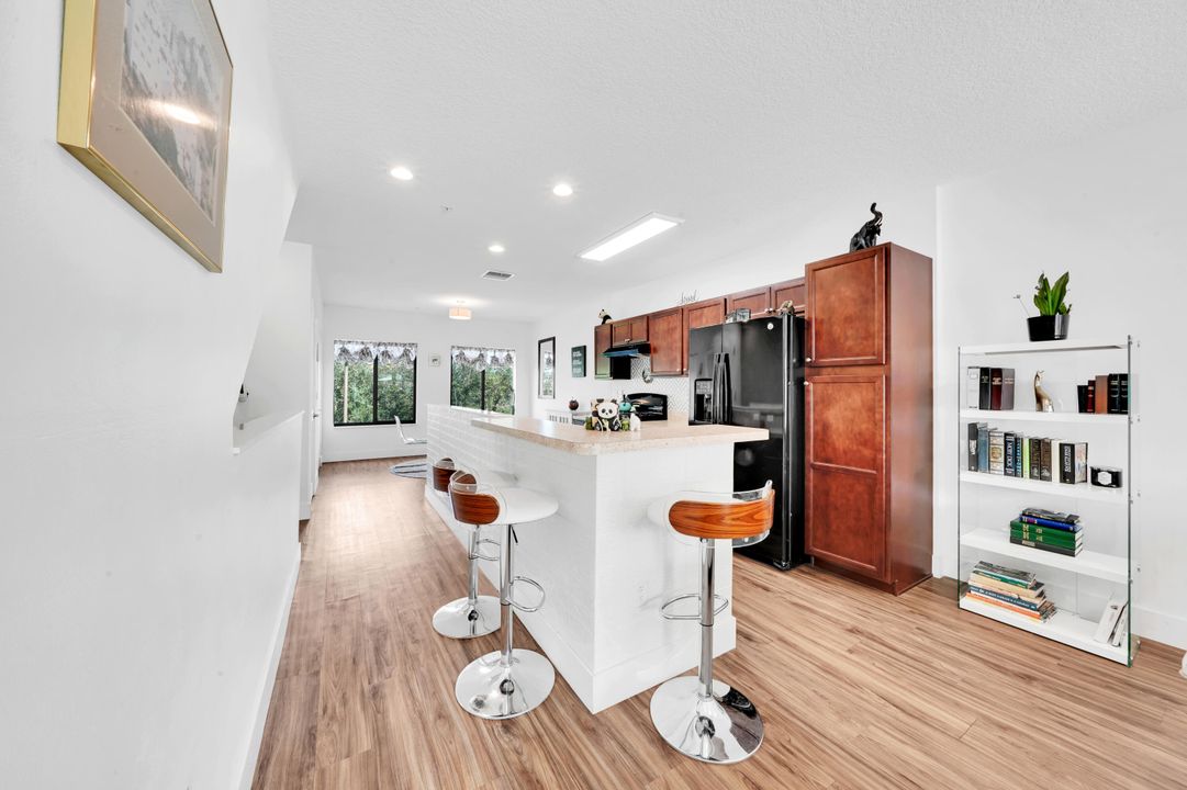 For Sale: $399,900 (3 beds, 2 baths, 1632 Square Feet)