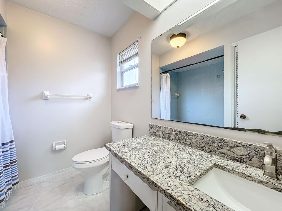 For Sale: $344,777 (3 beds, 2 baths, 1284 Square Feet)