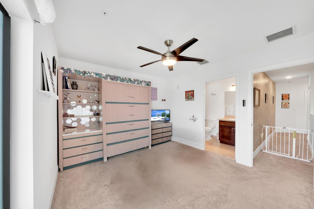 For Sale: $399,900 (3 beds, 2 baths, 1632 Square Feet)