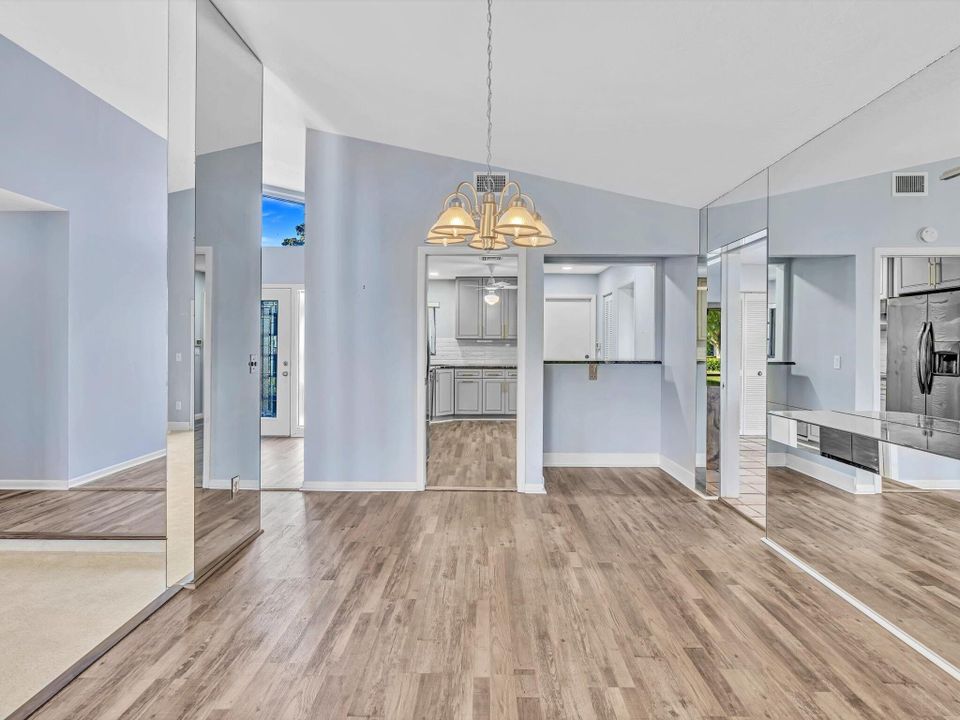 For Sale: $394,888 (2 beds, 2 baths, 1755 Square Feet)