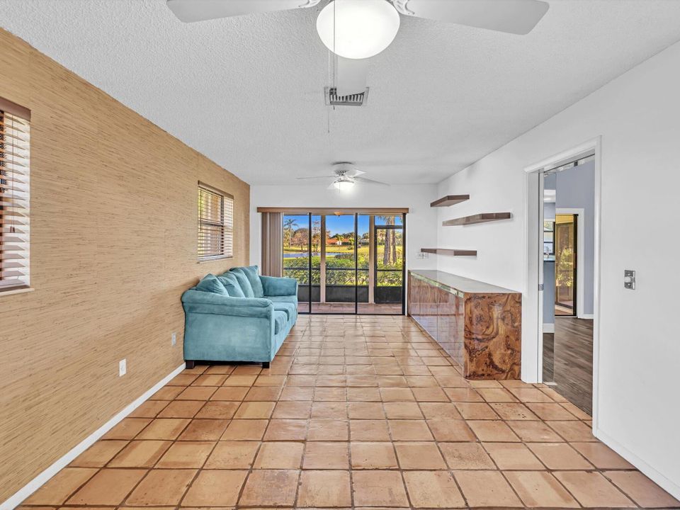 For Sale: $394,888 (2 beds, 2 baths, 1755 Square Feet)