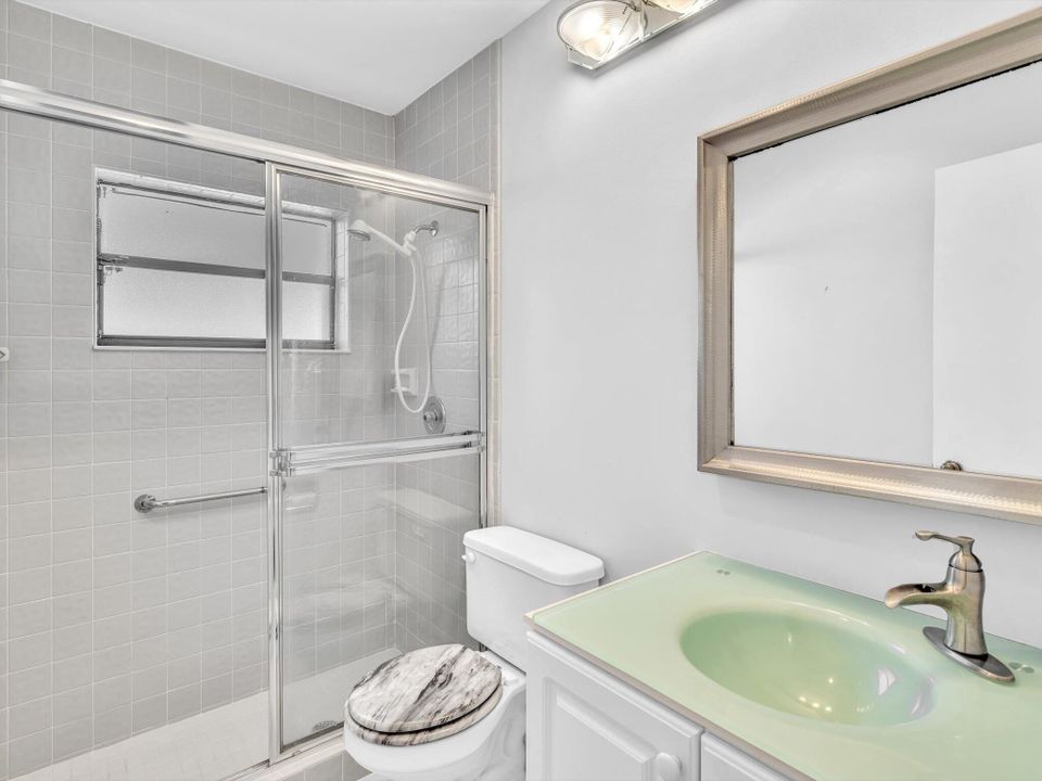 For Sale: $394,888 (2 beds, 2 baths, 1755 Square Feet)