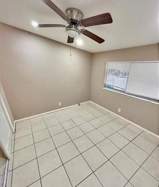 For Rent: $3,000 (2 beds, 1 baths, 1102 Square Feet)