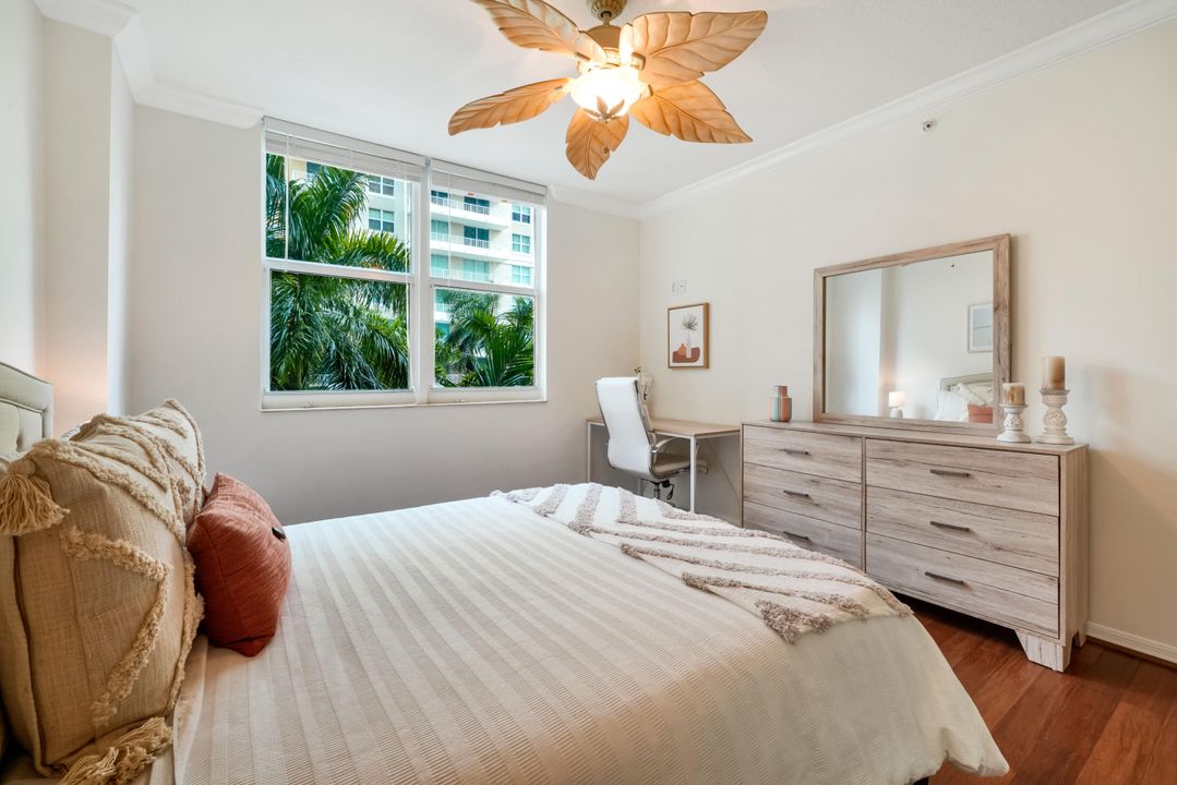 For Sale: $485,000 (2 beds, 2 baths, 1129 Square Feet)