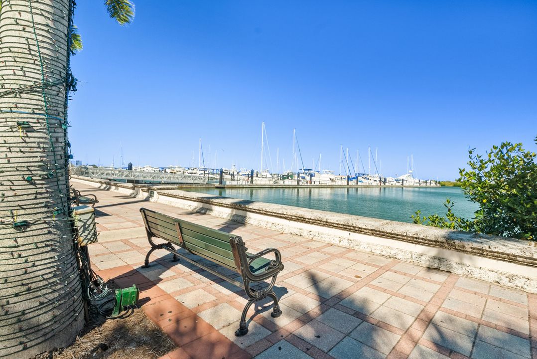 For Sale: $725,000 (3 beds, 2 baths, 1539 Square Feet)