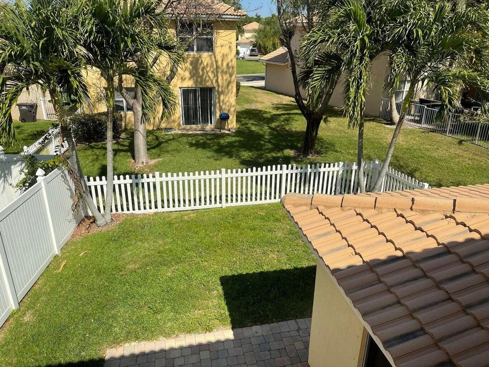 En Venta: $474,900 (3 camas, 2 baños, 1671 Pies cuadrados)