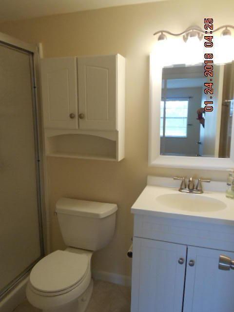 For Sale: $115,000 (1 beds, 1 baths, 699 Square Feet)