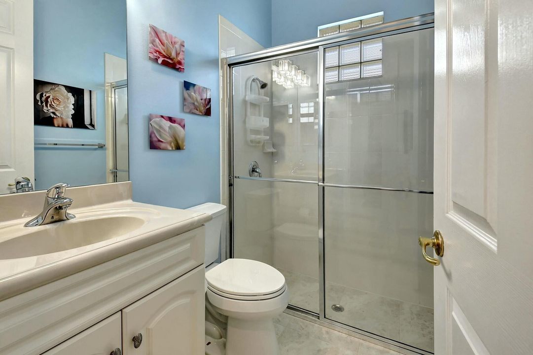 For Sale: $669,000 (2 beds, 2 baths, 2274 Square Feet)