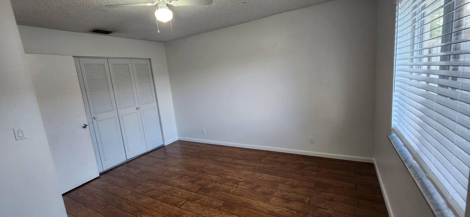 For Rent: $2,000 (2 beds, 1 baths, 1000 Square Feet)