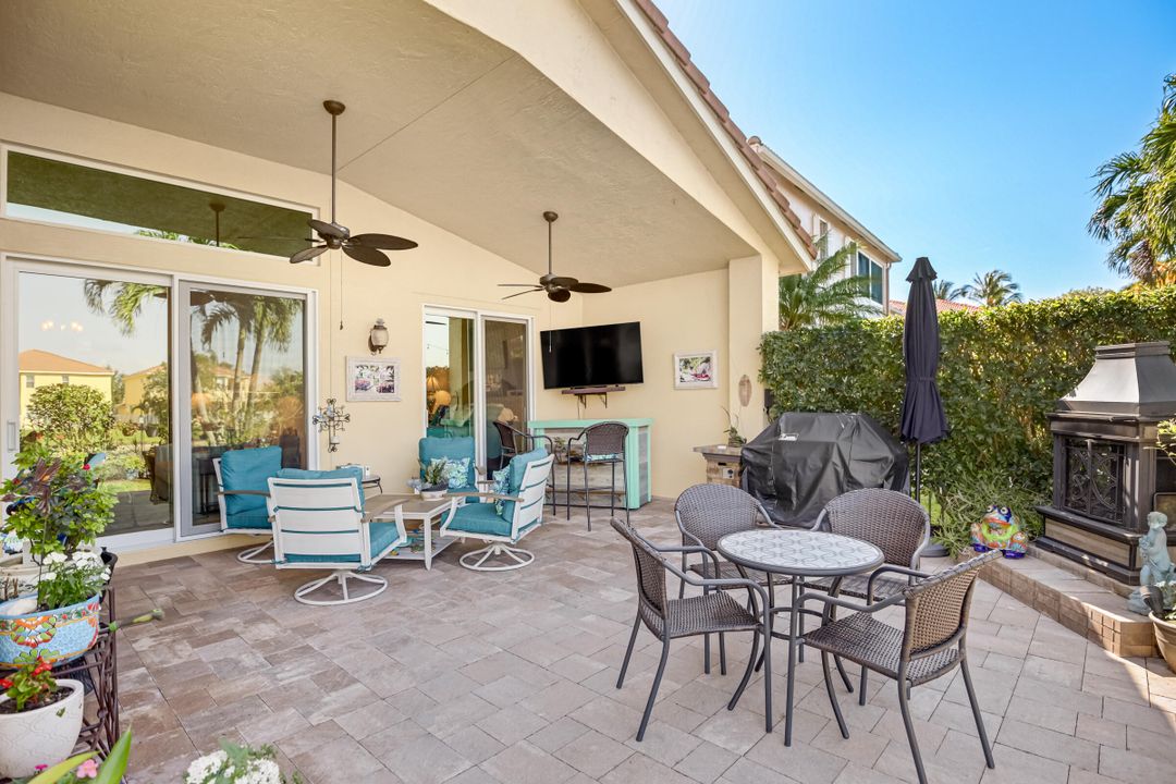 For Sale: $689,900 (4 beds, 2 baths, 2125 Square Feet)