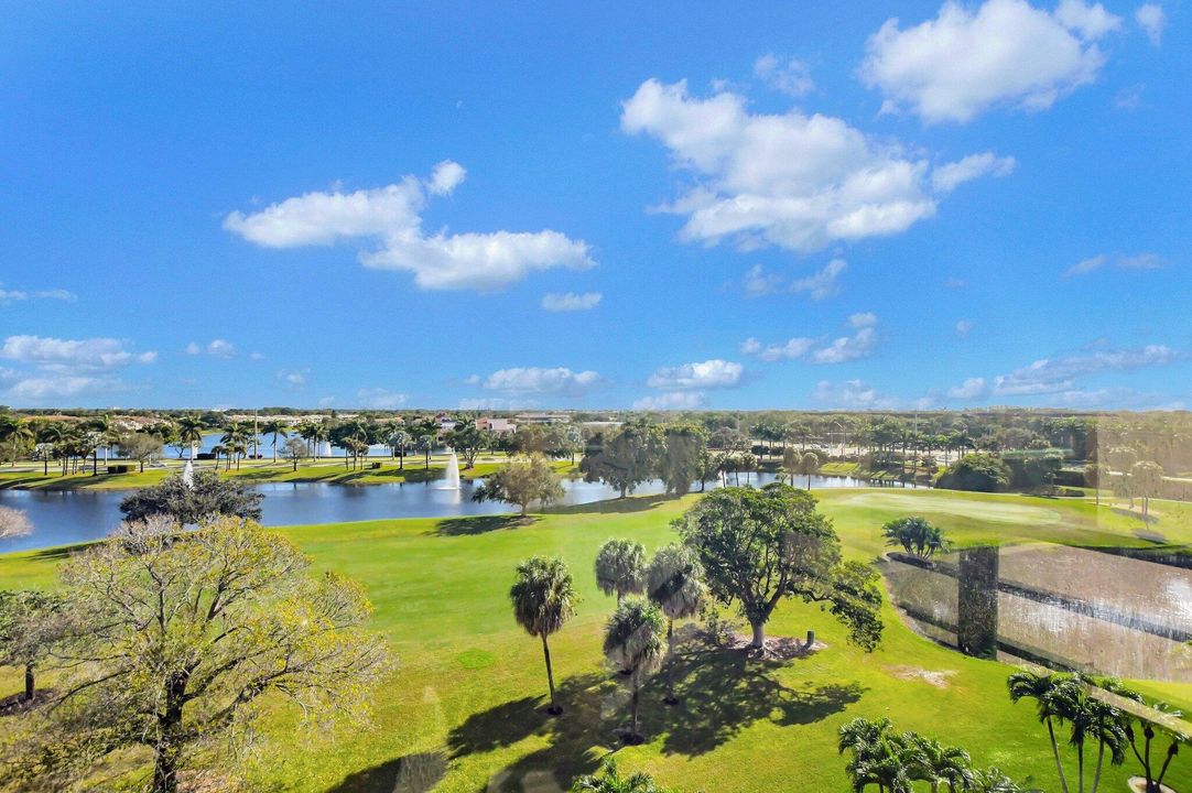 For Sale: $499,000 (3 beds, 2 baths, 1870 Square Feet)