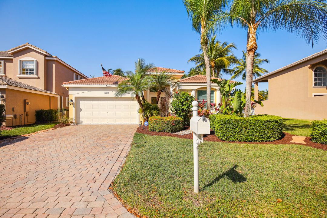 For Sale: $689,900 (4 beds, 2 baths, 2125 Square Feet)