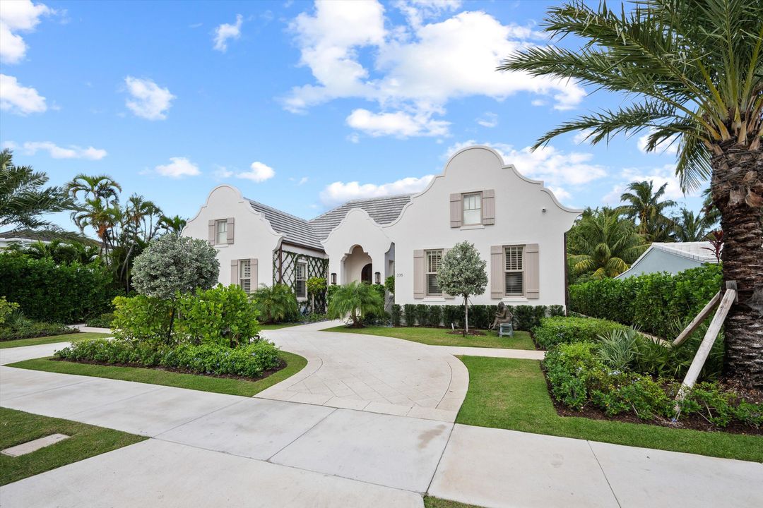 For Sale: $7,900,000 (5 beds, 5 baths, 5363 Square Feet)