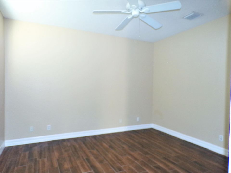 For Rent: $2,950 (2 beds, 2 baths, 1542 Square Feet)