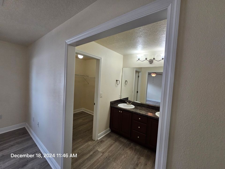 For Rent: $2,800 (3 beds, 2 baths, 1469 Square Feet)