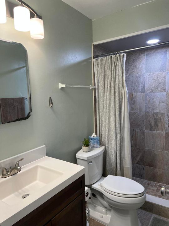 For Sale: $309,500 (2 beds, 2 baths, 1053 Square Feet)