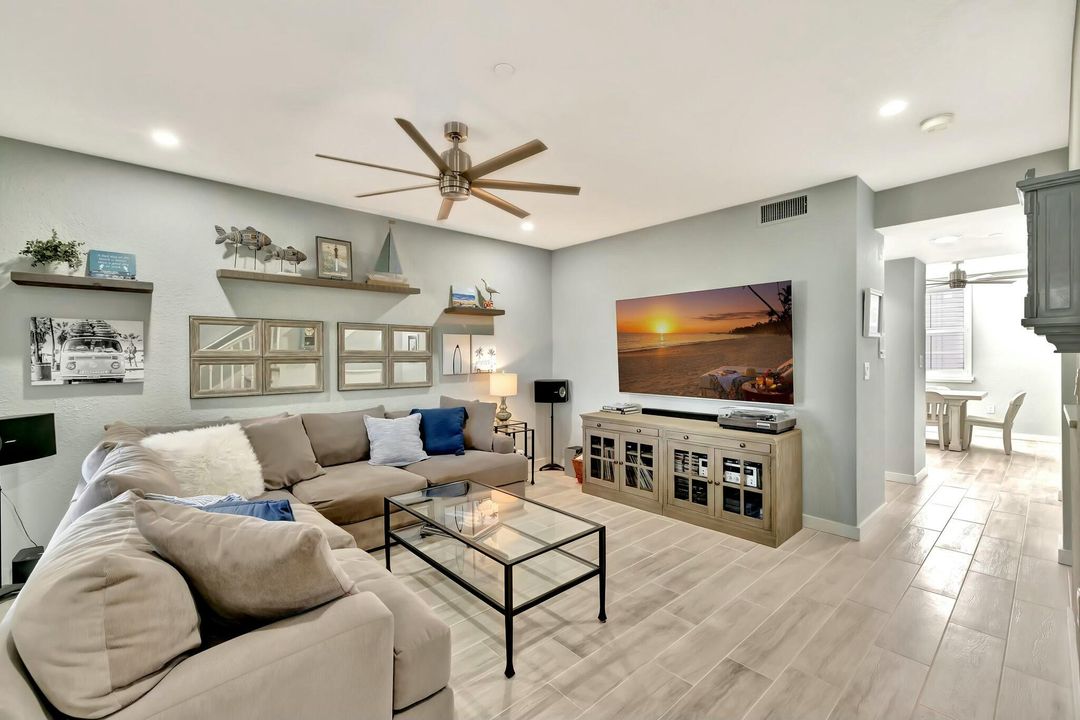 For Sale: $804,900 (2 beds, 2 baths, 1788 Square Feet)