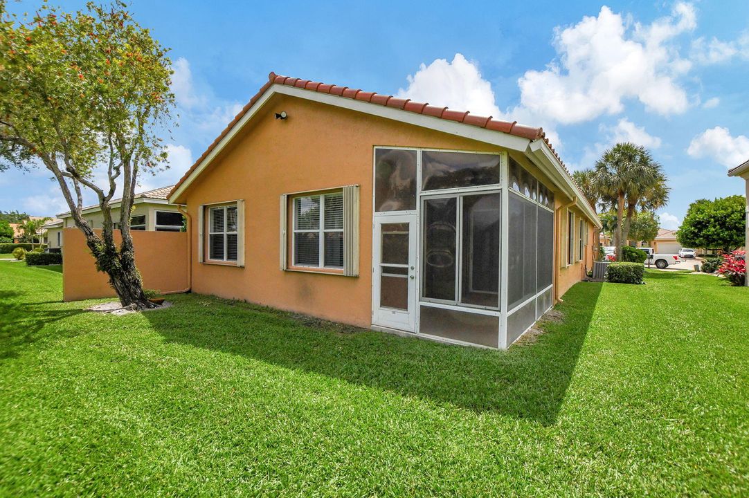 For Sale: $545,000 (3 beds, 2 baths, 1606 Square Feet)