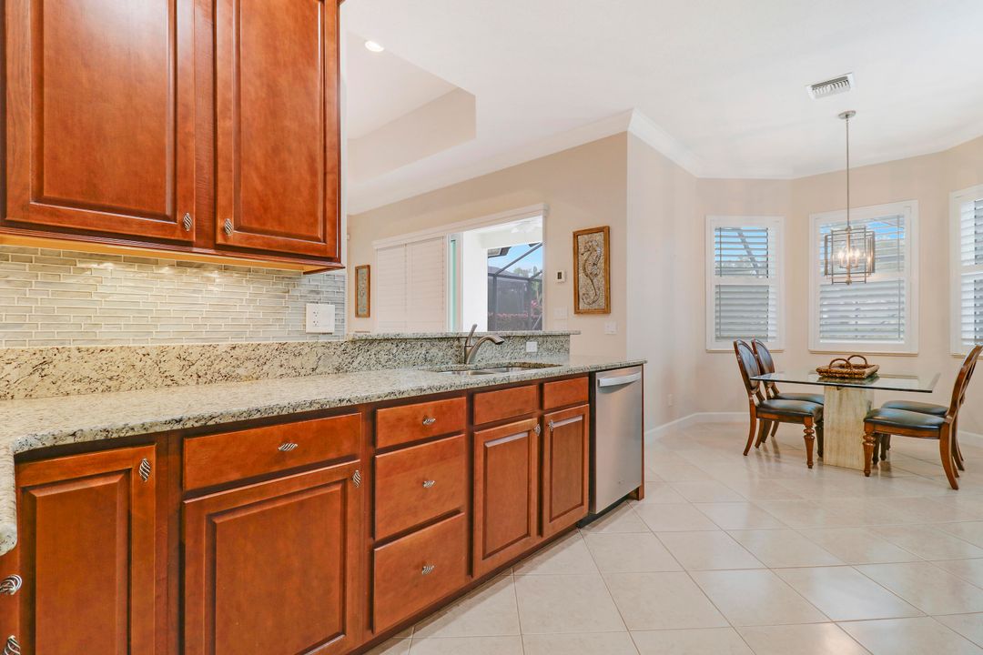 For Sale: $499,900 (2 beds, 2 baths, 1868 Square Feet)