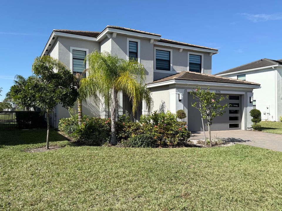 For Rent: $4,599 (4 beds, 3 baths, 2280 Square Feet)