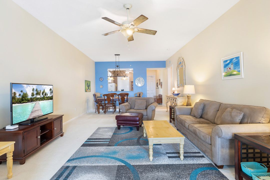 For Sale: $450,000 (2 beds, 2 baths, 1989 Square Feet)