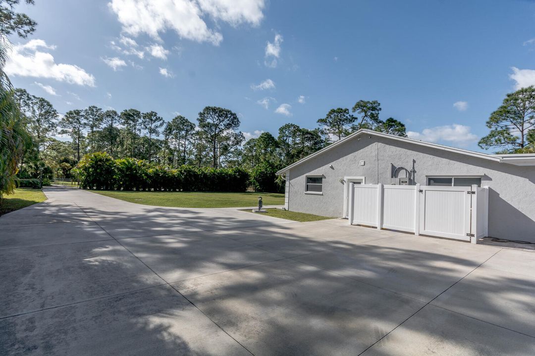 For Sale: $1,200,000 (3 beds, 3 baths, 2061 Square Feet)