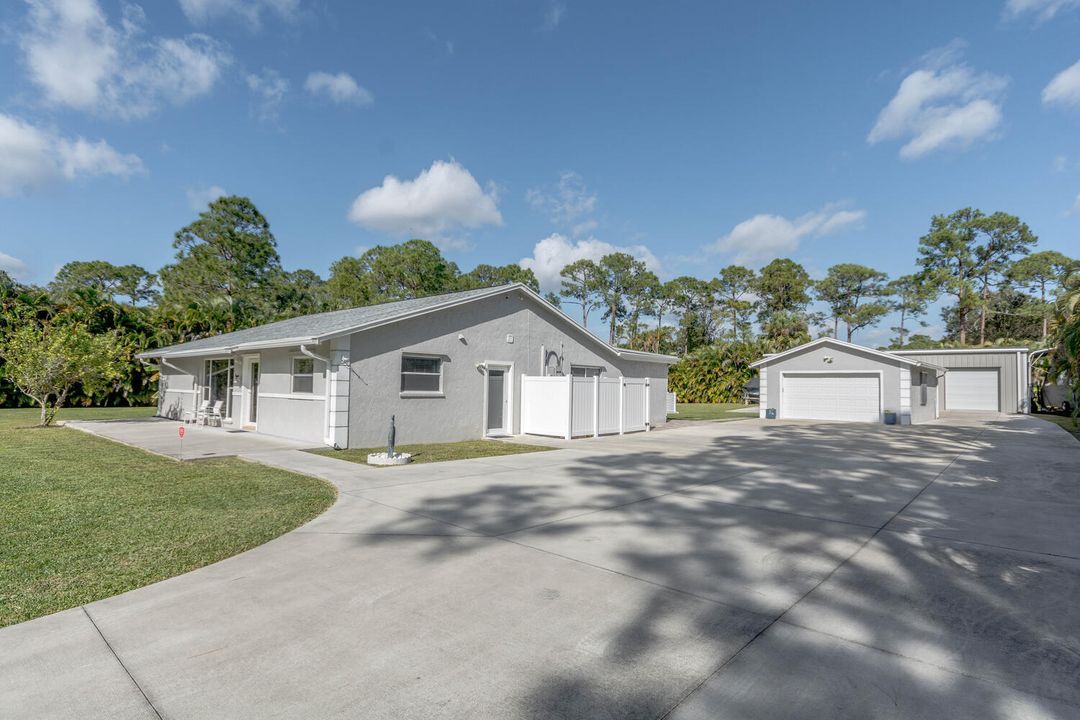 For Sale: $1,200,000 (3 beds, 3 baths, 2061 Square Feet)