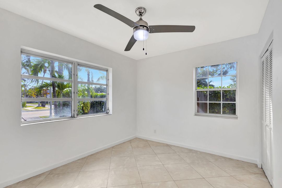 For Sale: $945,000 (3 beds, 2 baths, 1257 Square Feet)