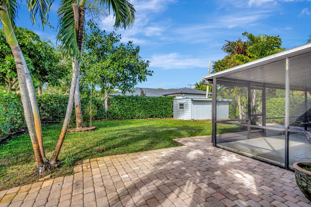 For Sale: $945,000 (3 beds, 2 baths, 1257 Square Feet)