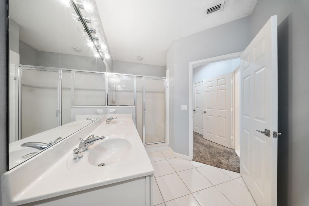 For Sale: $269,900 (2 beds, 2 baths, 1312 Square Feet)