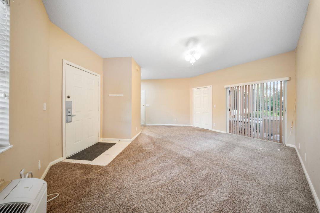 For Sale: $269,900 (2 beds, 2 baths, 1312 Square Feet)