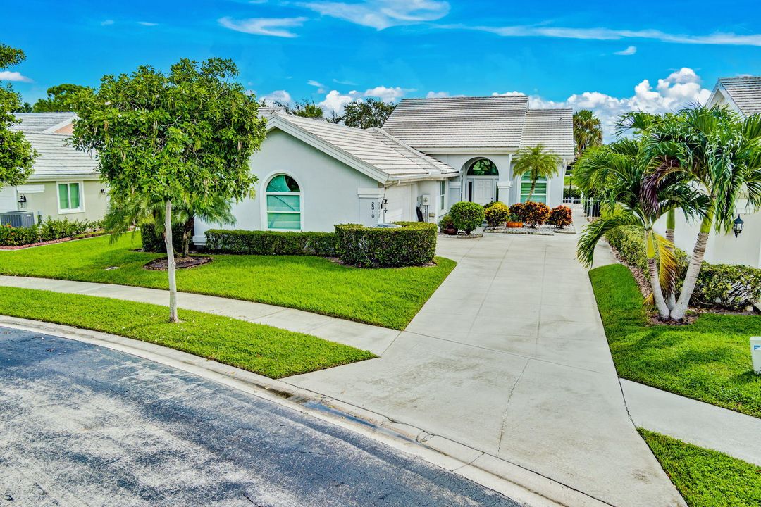 For Sale: $744,999 (3 beds, 2 baths, 2271 Square Feet)