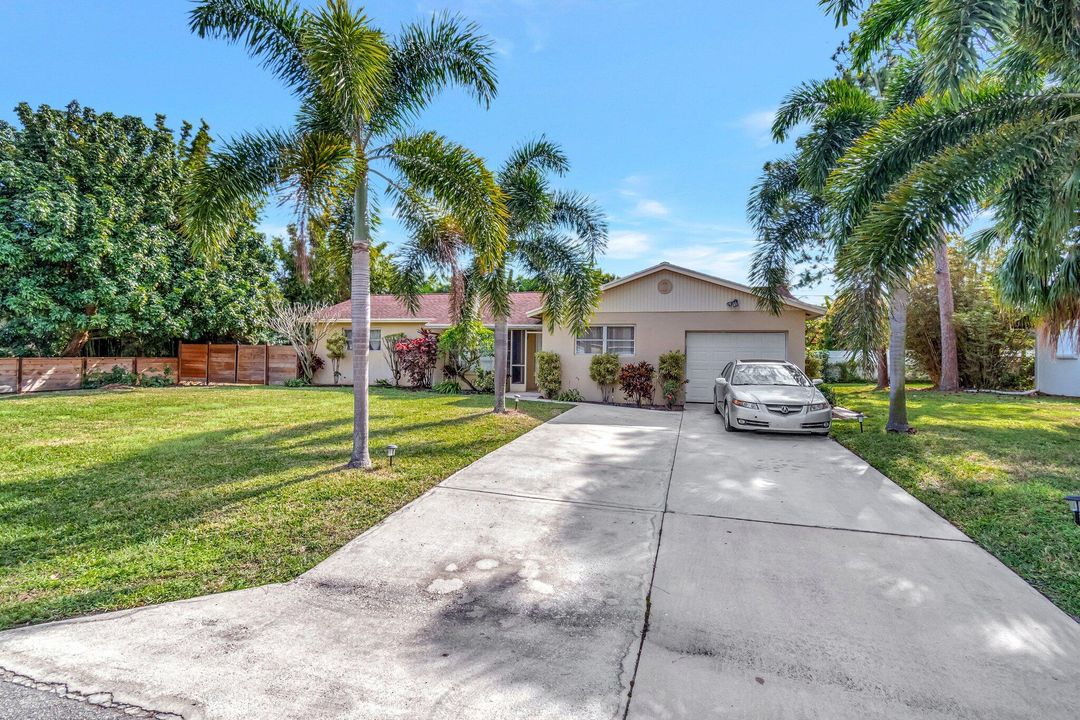 For Sale: $579,000 (3 beds, 2 baths, 1880 Square Feet)