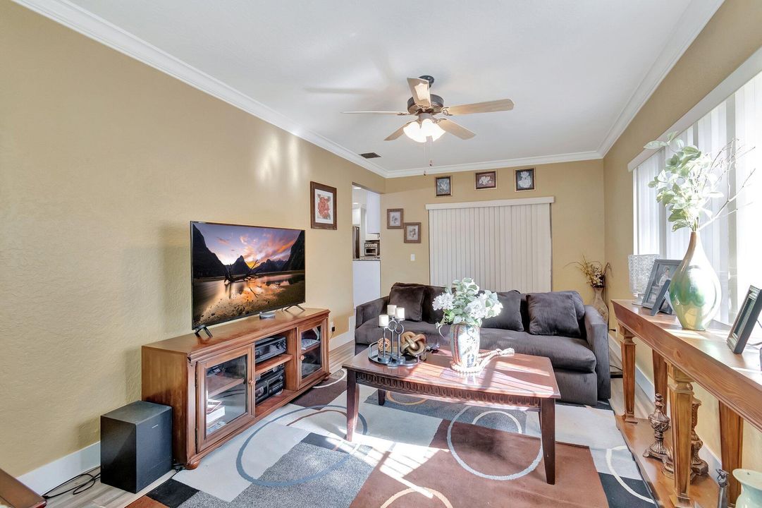 For Sale: $579,000 (3 beds, 2 baths, 1880 Square Feet)