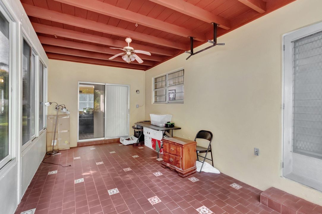 For Sale: $579,000 (3 beds, 2 baths, 1880 Square Feet)