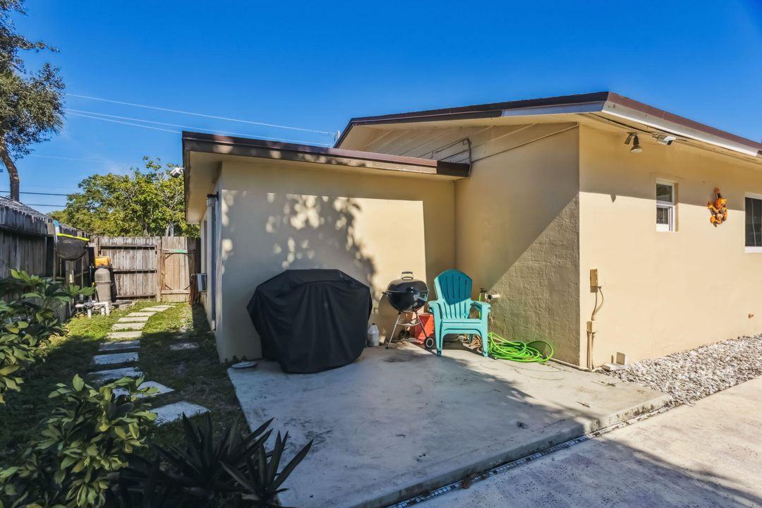 For Sale: $535,000 (3 beds, 1 baths, 1395 Square Feet)